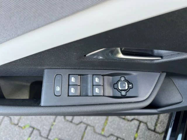 Opel Astra 1.2 Turbo Edition Turbo