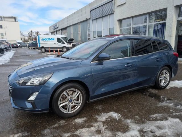 Ford Focus Cool & Connect Wagon