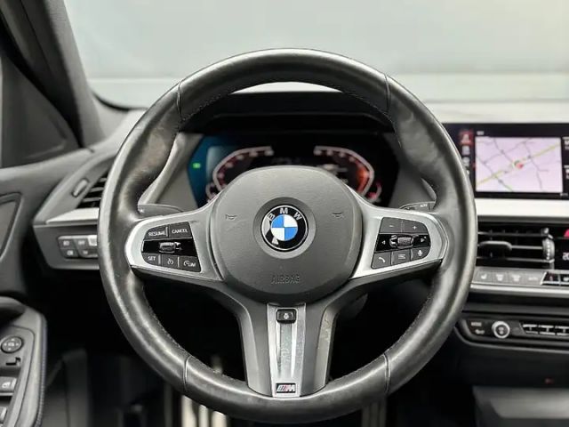 BMW 118 118i M-Sport Sedan