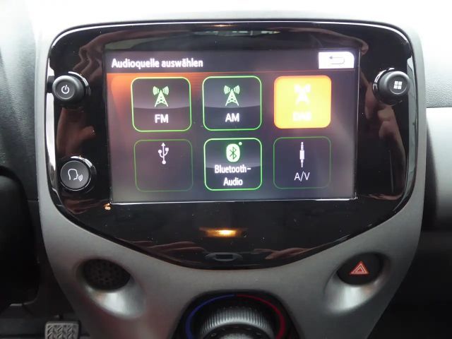 Toyota Aygo Hatchback Play Team D X-play