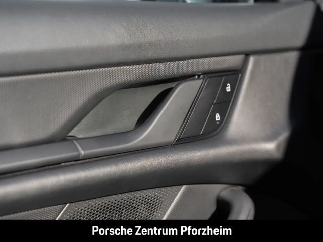 Porsche Taycan InnoDrive BOSE 20-Zoll Rückfahrkamera