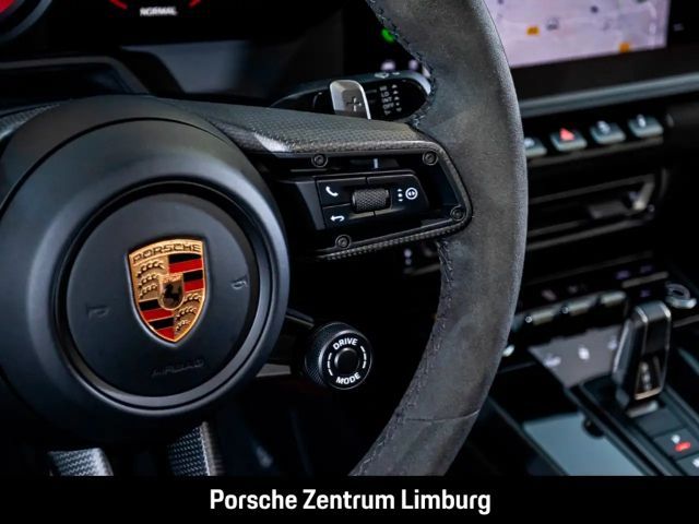 Porsche 992 4 Cabrio Carrera GTS