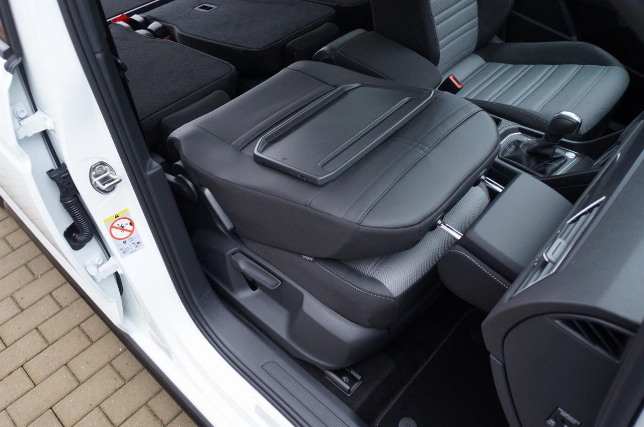 Volkswagen Touran 1.5 TSI DSG R-Line