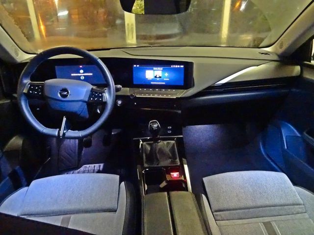 Opel Astra Business Elegance Sports Tourer