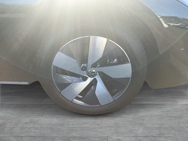 Volkswagen Passat 1.5 eTSI Business DSG Variant