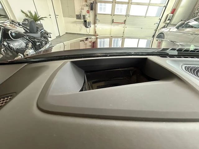 BMW M4 Cabrio Competition xDrive