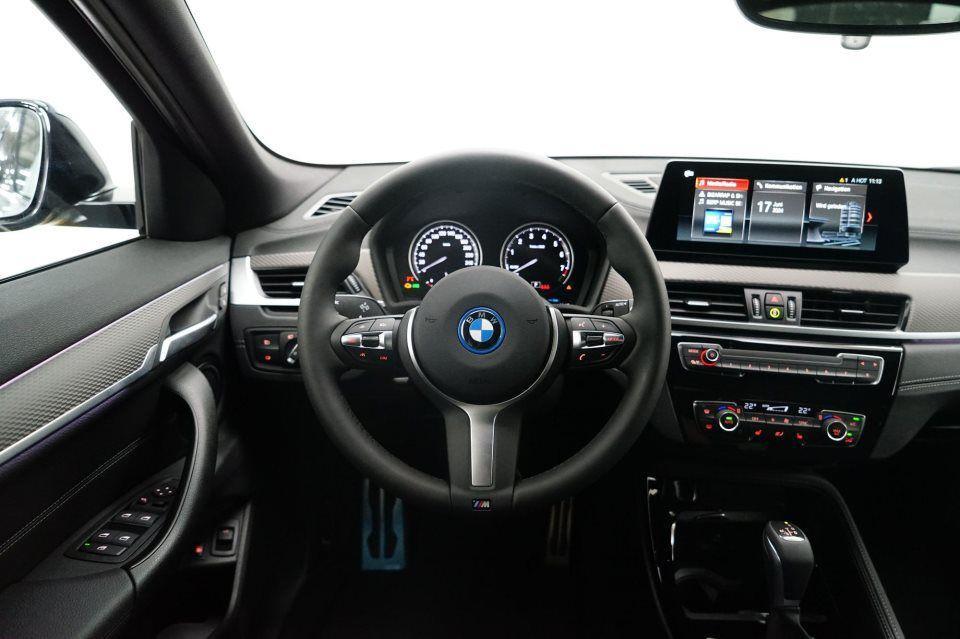BMW X2 xDrive25e