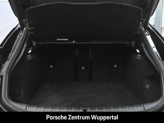 Porsche Taycan 4 Cross Turismo