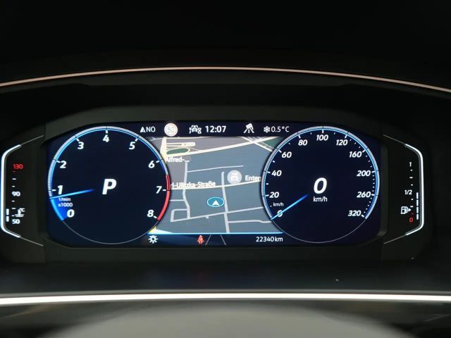 Volkswagen Tiguan R PANO MATRIX LEDER ACC MEMORY KAM 360