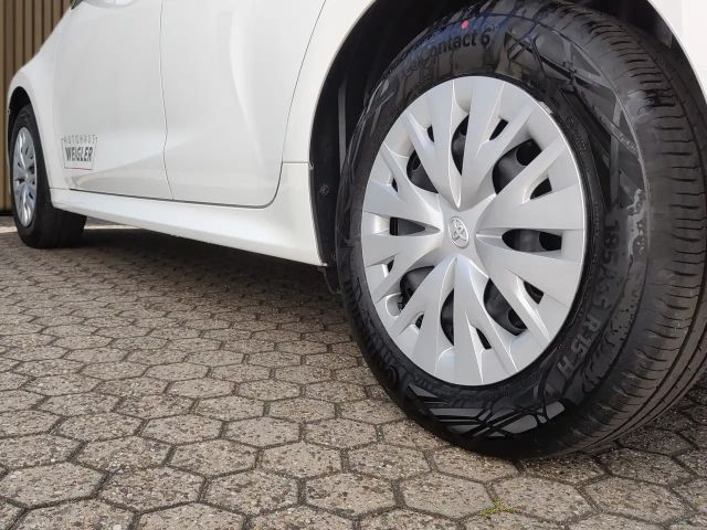 Toyota Yaris Business Hatchback