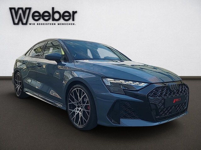 Audi RS3 Quattro S-Tronic Sedan