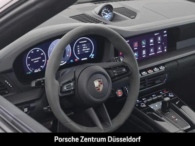 Porsche 992 4 Coupé GTS Targa