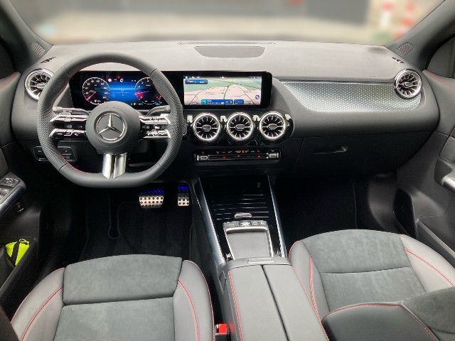 Mercedes-Benz GLA 200 AMG Line