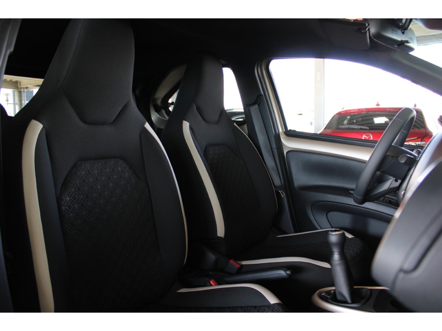 Toyota Aygo X 5-deurs Basis Team D