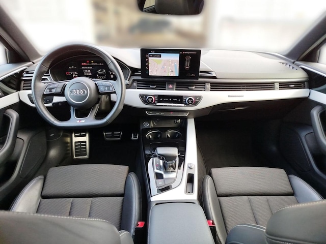 Audi A4 40 TFSI Avant Quattro S-Line S-Tronic