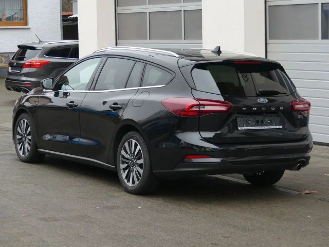 Ford Focus Titanium Wagon