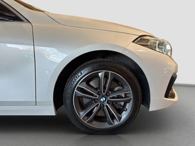 BMW 120 120d Sedan Sport Line