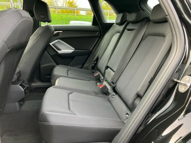 Audi Q3 35 TFSI S-Tronic