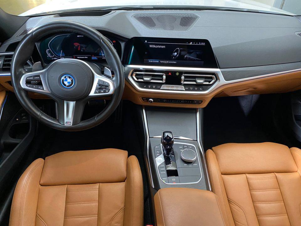 BMW 330 330e Touring