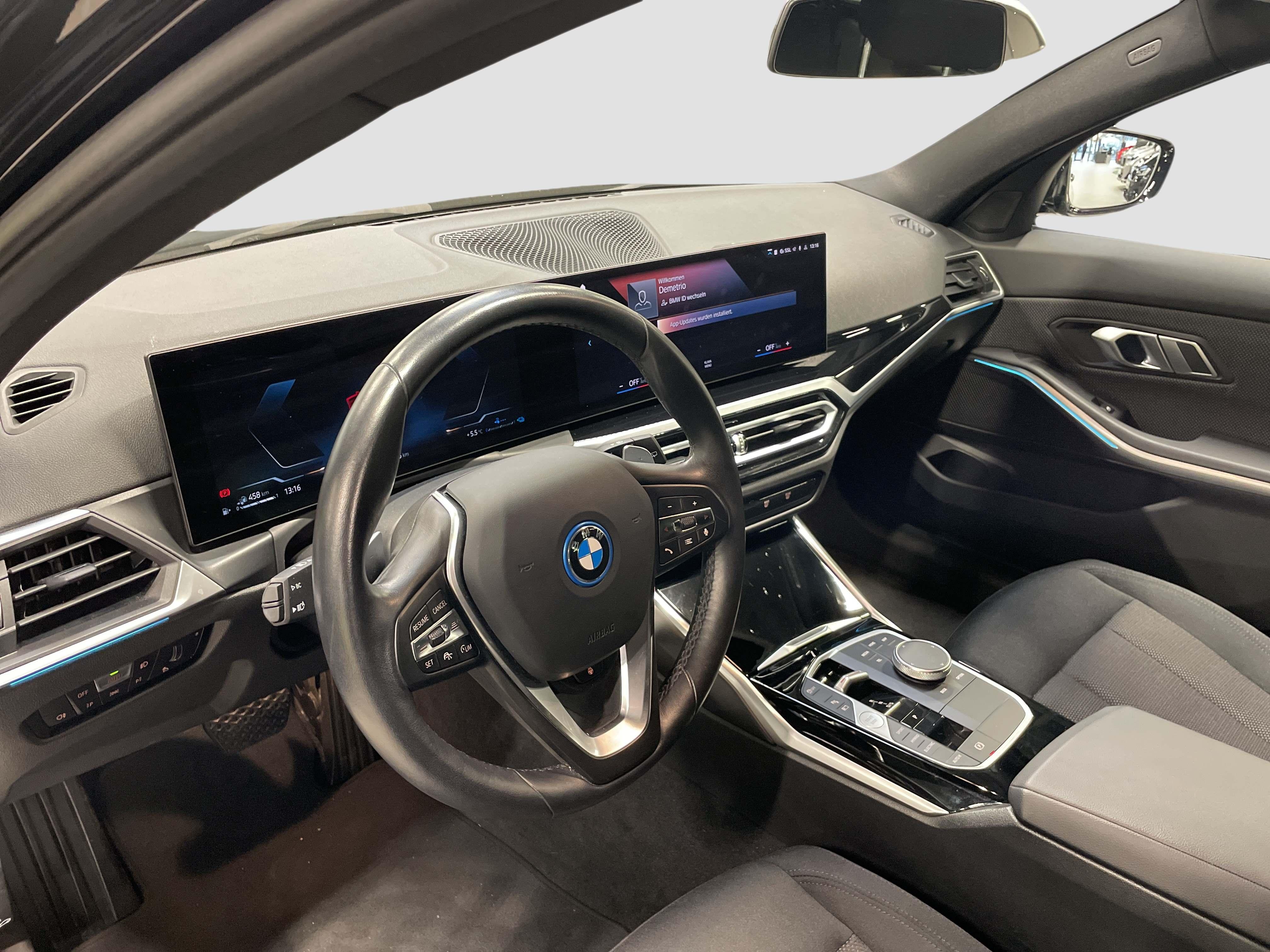 BMW 330 330e Touring