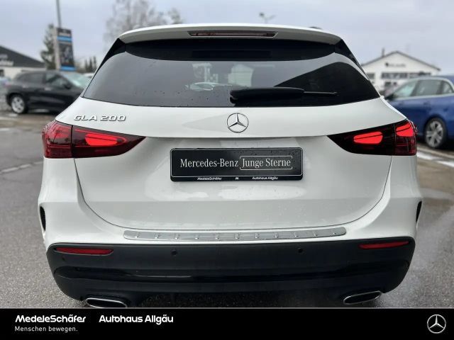 Mercedes-Benz GLA 200 AMG Line