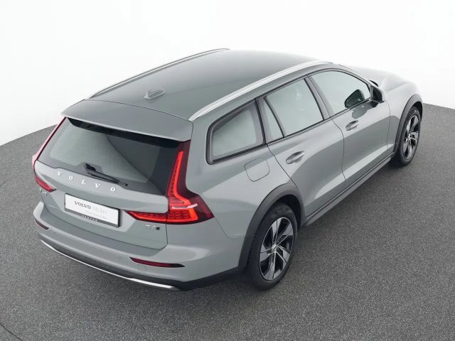 Volvo V60 AWD Plus