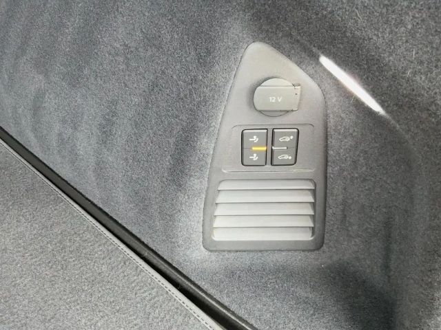 Volkswagen Touareg 3.0 V6 TSI 4Motion R-Line