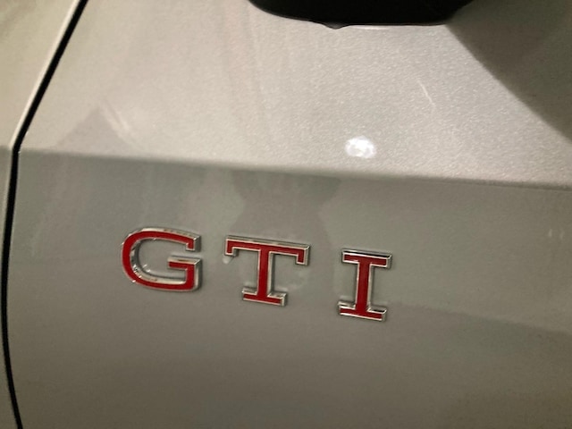 Volkswagen Golf 2.0 TSI Golf VIII