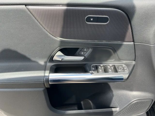 Mercedes-Benz B 180 Progressive