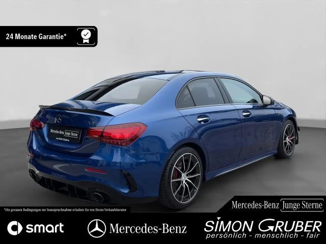 Mercedes-Benz A 35 AMG 4MATIC AMG Line