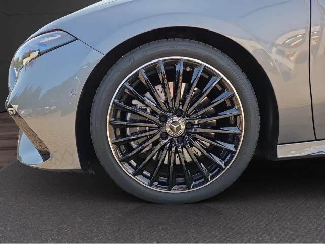 Mercedes-Benz A 250 4MATIC AMG Line Premium