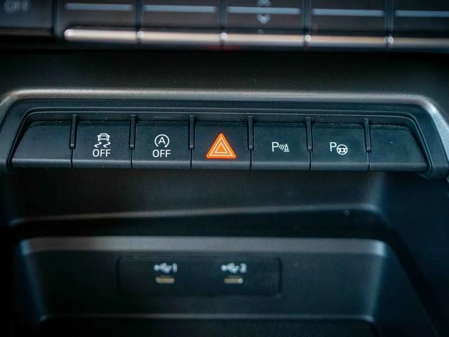 Audi A3 30 TFSI S-Tronic Sedan