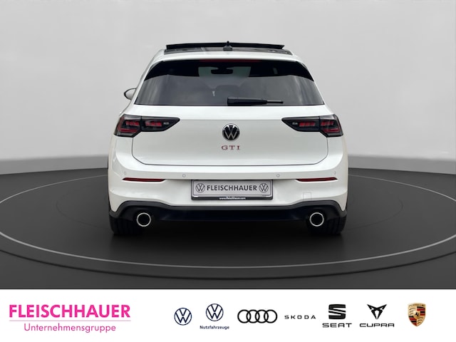 Volkswagen Golf 2.0 TSI Sound