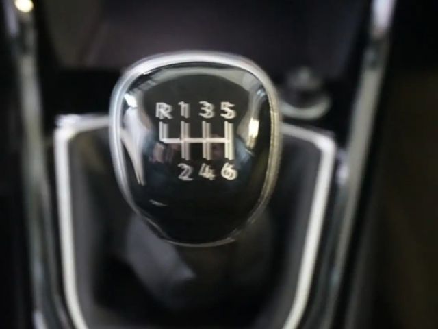 Volkswagen T-Cross Move