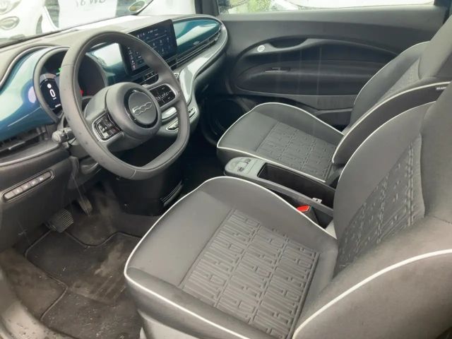 Fiat 500e MY23 118PS 42kWh KLIMA*CARPLAY*TEMPOMAT*DAB