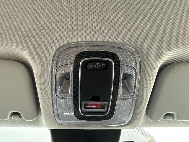 Hyundai Kona 64 kWh Electric