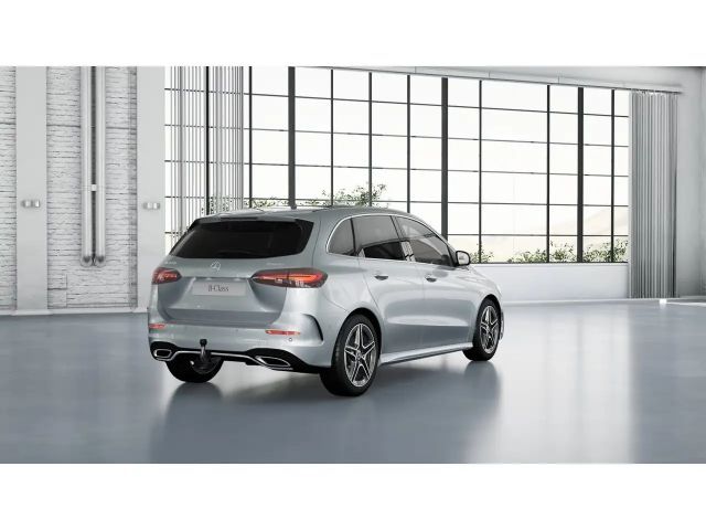 Mercedes-Benz B 220 4MATIC AMG Line Sedan