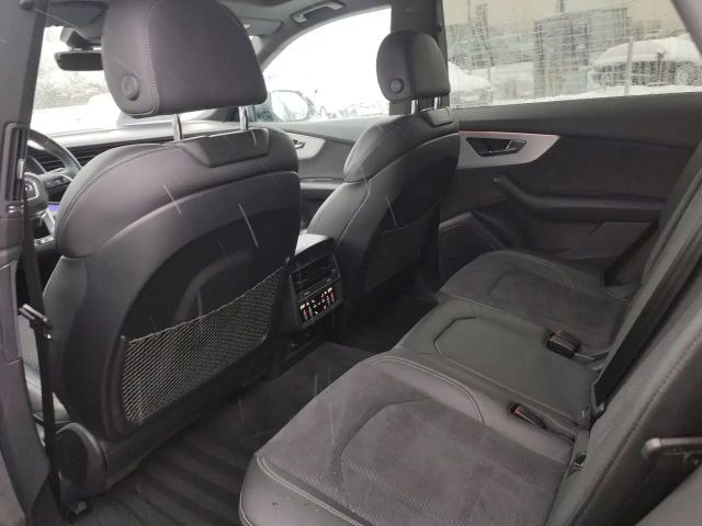 Audi Q8 55 TFSI Quattro S-Line