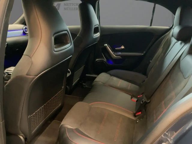 Mercedes-Benz A 250 AMG Line