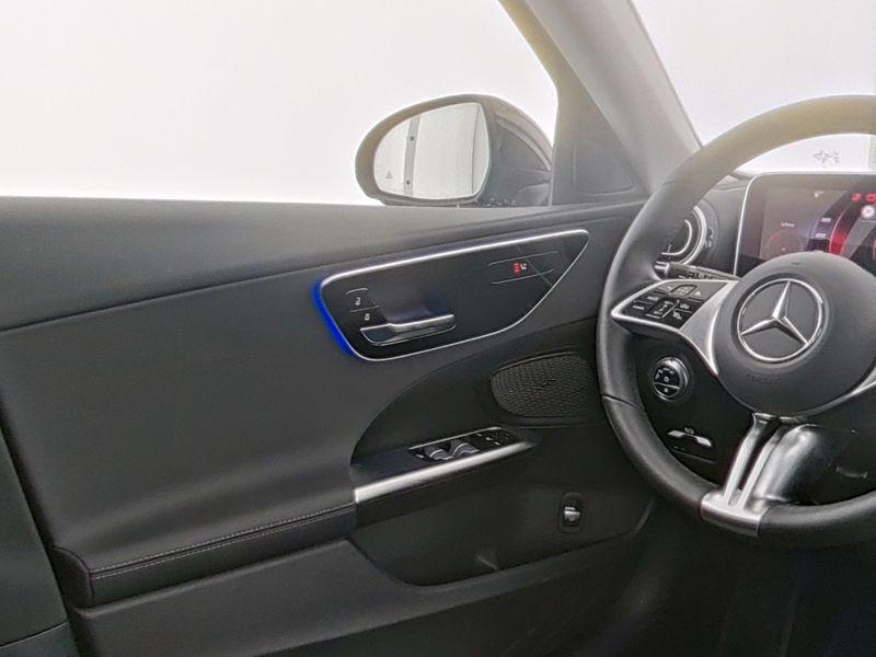 Mercedes-Benz C 200 AVANTGARDE Estate