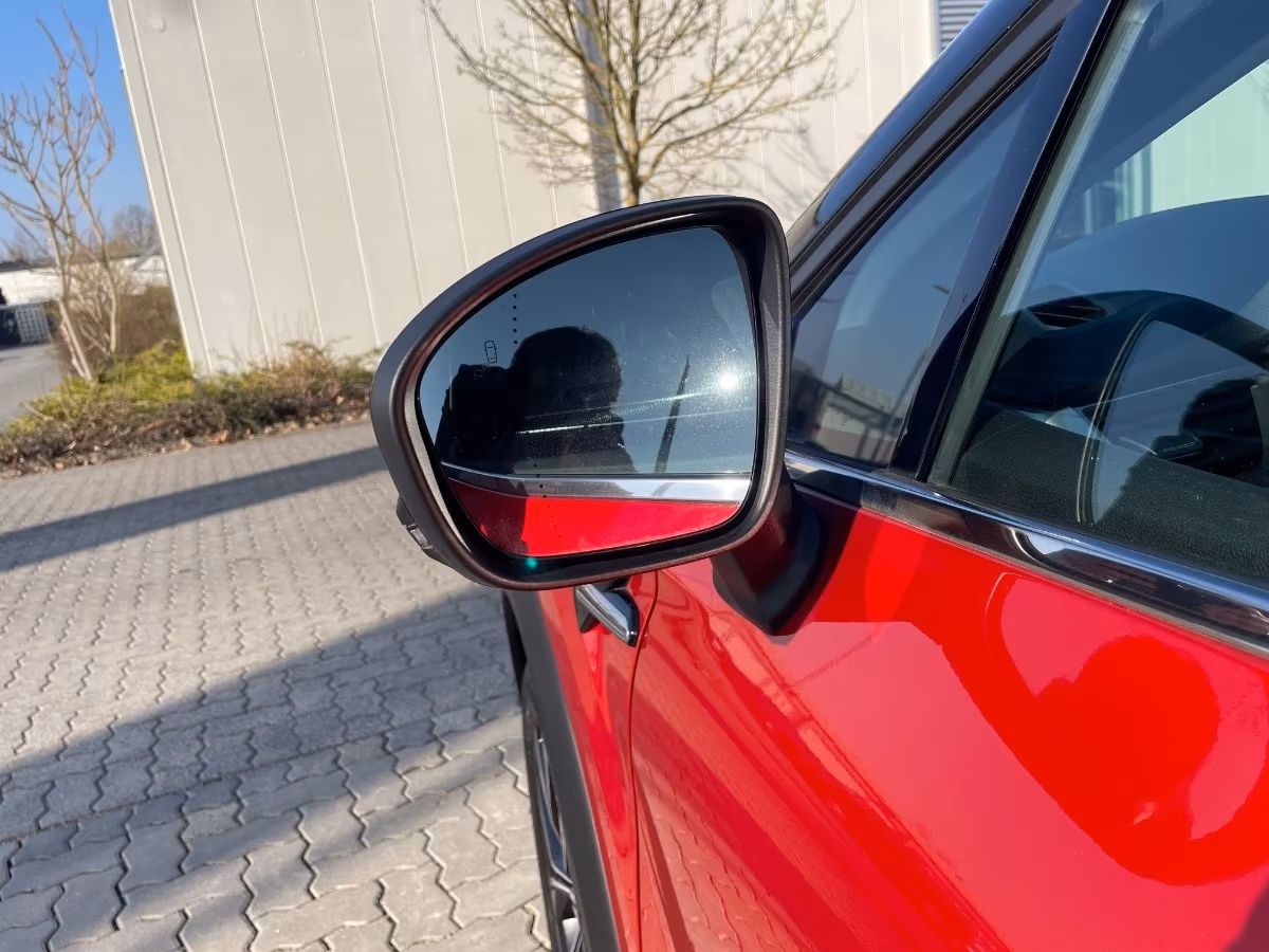 Renault Captur EDC Hybrid TCe 140 Techno