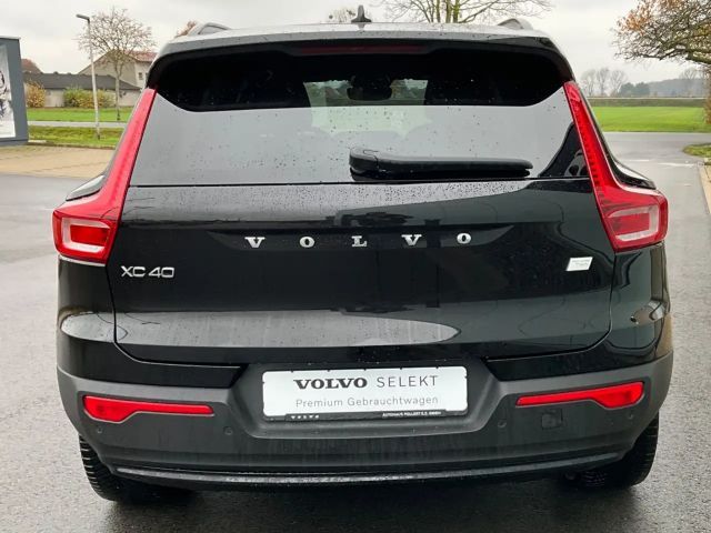 Volvo XC40 AWD Core Recharge