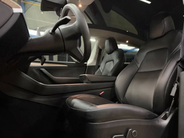 Tesla Model Y Performance