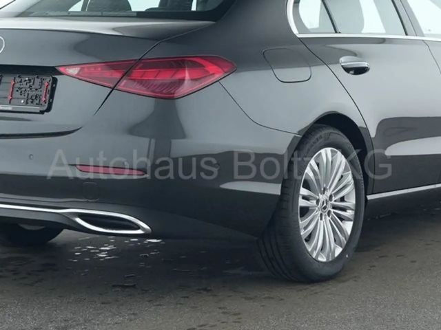 Mercedes-Benz C 200 Sedan