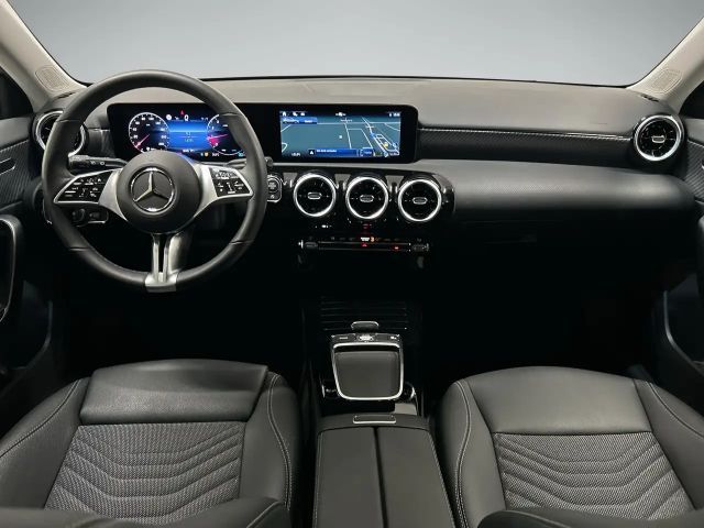 Mercedes-Benz A 180 Hatchback