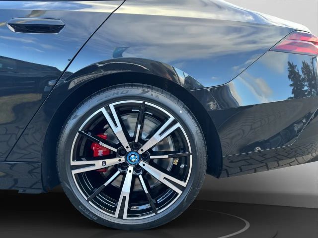 BMW i5 M60 Sedan xDrive