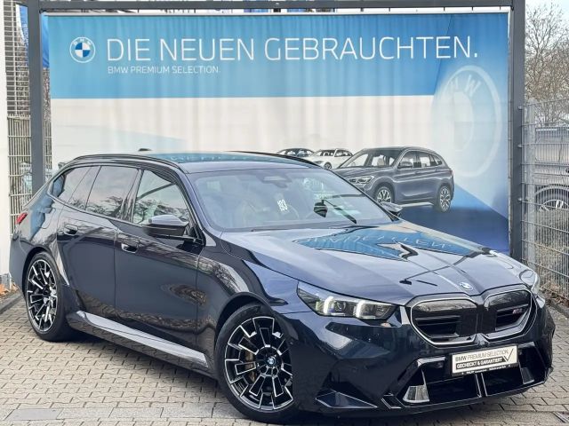 BMW M5 Touring Keramik M-Drivers-P Pano B&W AHK 0,5%