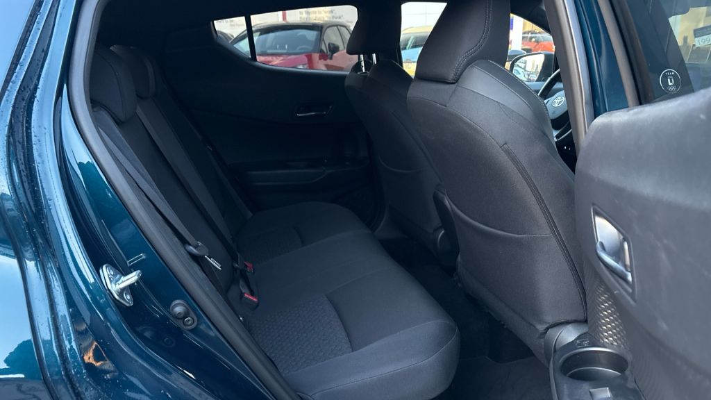 Toyota C-HR 5-deurs Team D