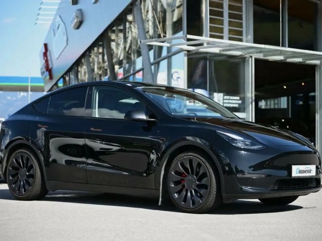 Tesla Model Y AWD Performance