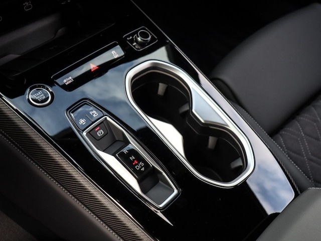 Audi A6 Avant Quattro S-Tronic